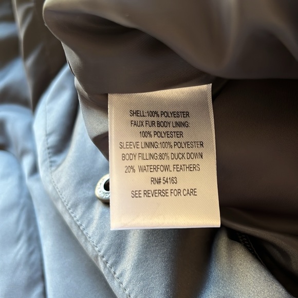 New without tags Calvin Klein puffer jacket. Gray/size large. - Picture 10 of 11